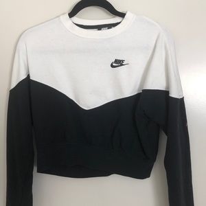 Cropped Nike Sweater